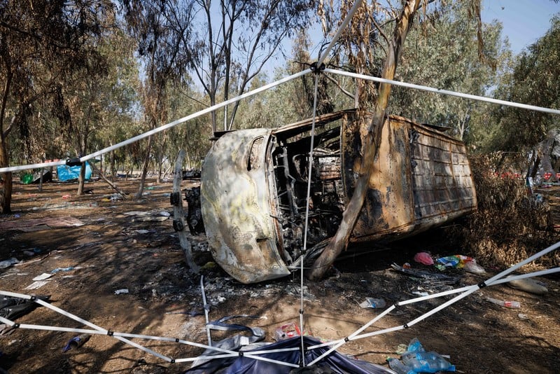 A downed Israeli combat helicopter